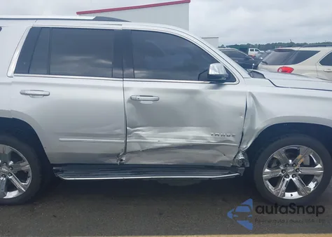 2018 Chevrolet Tahoe Premier z USA, uszkodzony, nr VIN 1GNSCCKC4JR281457